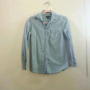 J.Crew mercantile denim button down XS‎ petite
